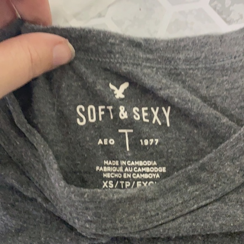 American Eagle XSmall Soft & Sexy Daisy Short Sleeve T Shirt - Picture 5 of 5